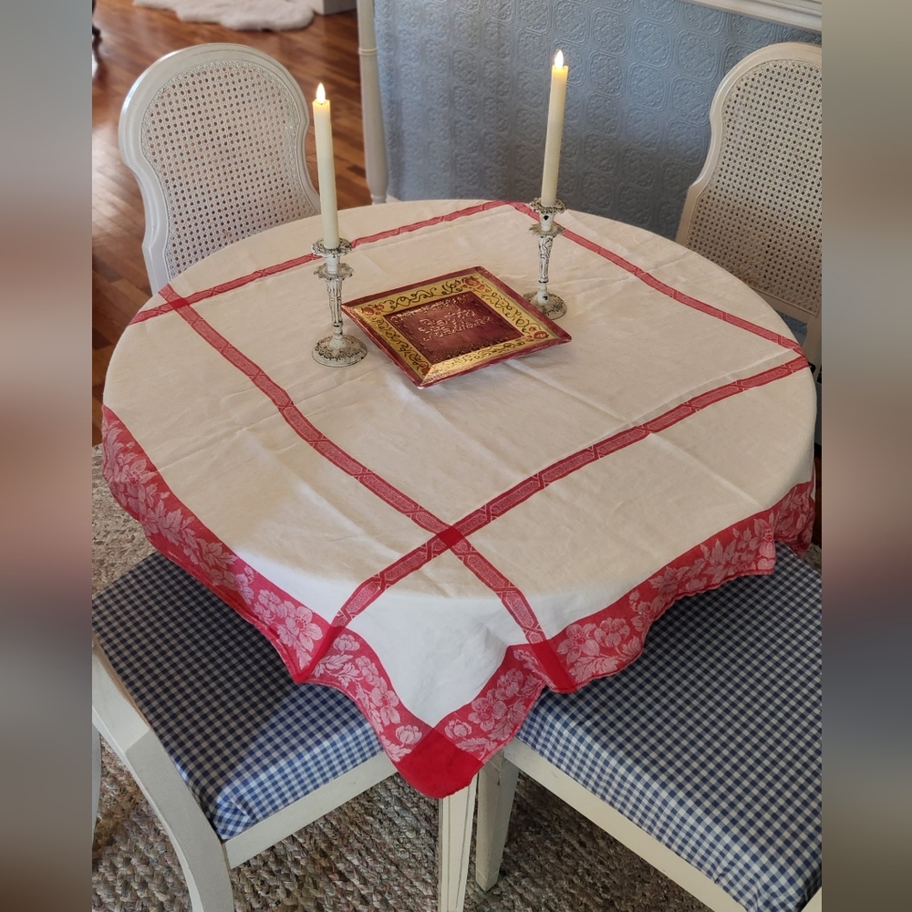 Vintage 48 x 48 " Square white and red, cotton tablecloth. - Picture 4 of 4